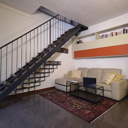 Cenisio - Corso Sempione Accogliente Mansarda Di Design Apartment Milan Exterior photo