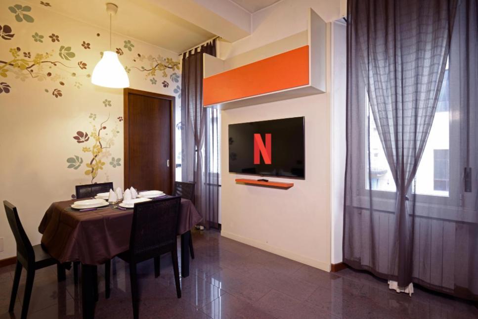 Cenisio - Corso Sempione Accogliente Mansarda Di Design Apartment Milan Exterior photo